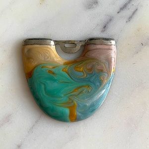 3/$25 ⭐️ Resin Marble Blue Pendant